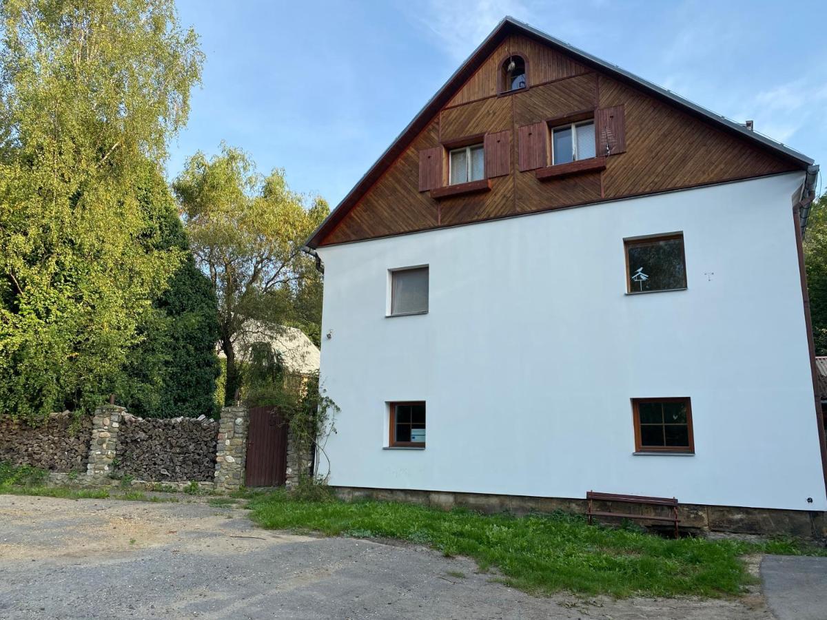 Apartmany Dolni Vitkov Chrastava Bagian luar foto